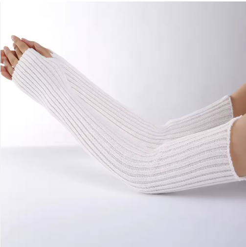 Lirra | Women’s long knit fingerless gloves with an extended ribbed silhouette