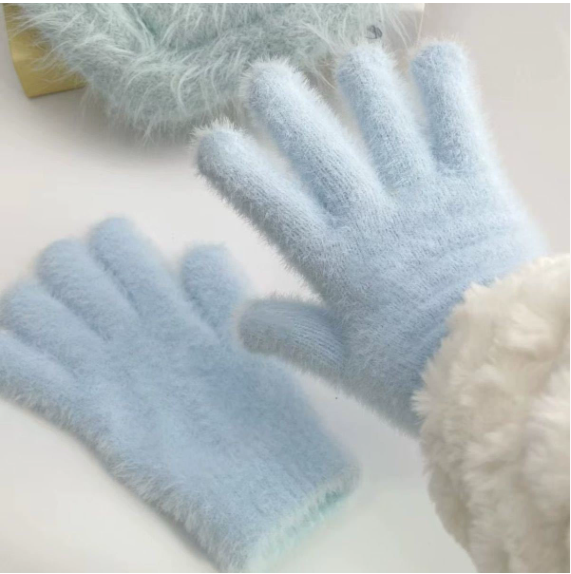 Rixa | Women’s soft knit winter gloves with a smooth, plush finish