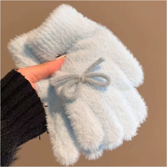 Wylla | Women’s plush winter gloves with a soft bow accent