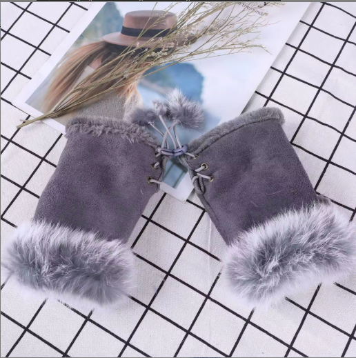 Kylin | Women’s fingerless wrist warmers with plush trim and vibrant patterned detail