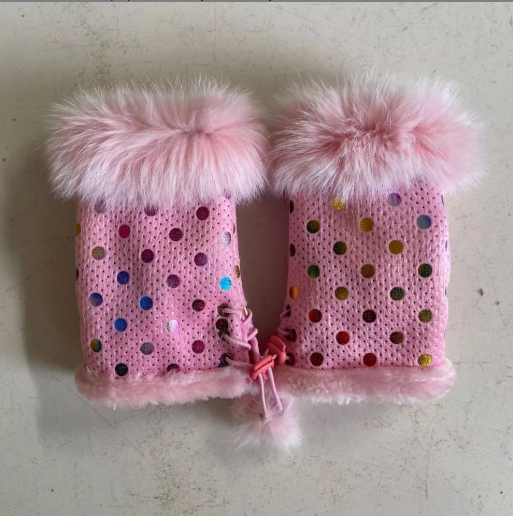 Kylin | Women’s fingerless wrist warmers with plush trim and vibrant patterned detail