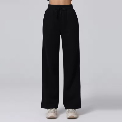 Averin | Women’s wide-leg fleece sweatpants with a clean, relaxed silhouette