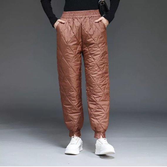 Havil | Women’s quilted winter pants with a relaxed tapered silhouette