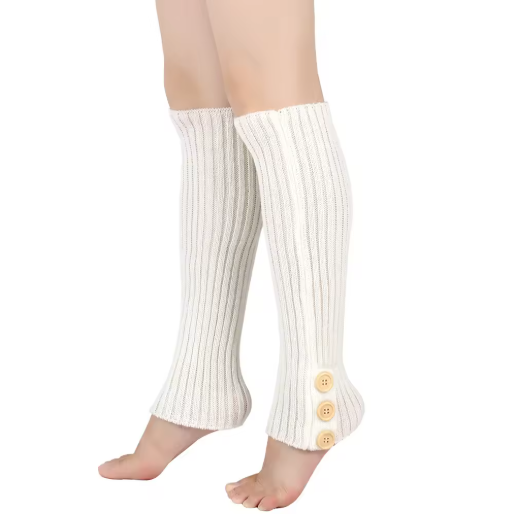 Saevyn | Women’s knitted striped leg warmers with a soft, seasonal profile