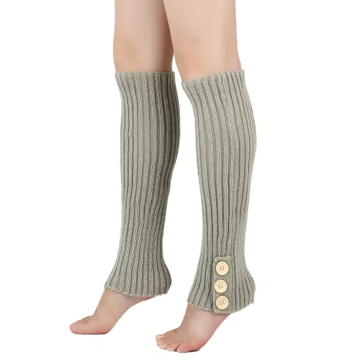 Saevyn | Women’s knitted striped leg warmers with a soft, seasonal profile