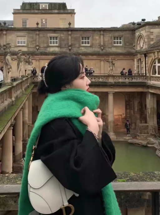 Calynn | Women’s long woven winter scarf with a soft textured tassel finish