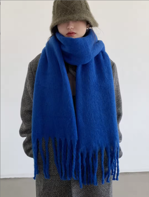 Ashka | Women’s softly woven checkered scarf with a warm everyday winter profile