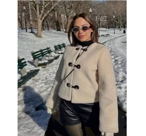 Halire | Women’s cropped faux fur coat with a soft, warm seasonal profile