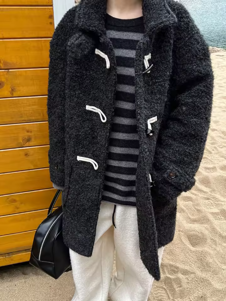 Zelynn | Women’s turtleneck faux fur coat in a warm mid-length seasonal profile