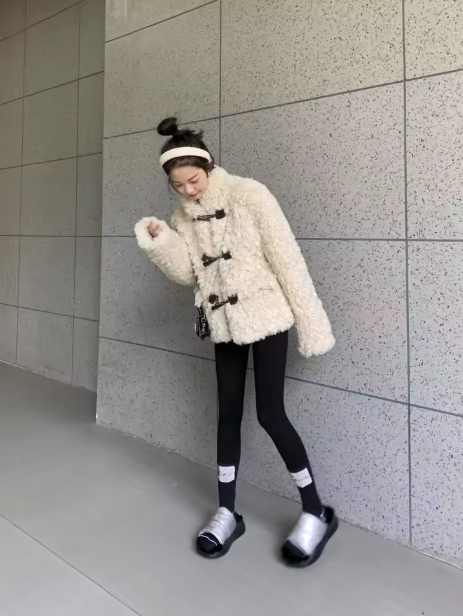 Alyssin | Women’s faux fur coat with a warm, structured horn-button winter profile