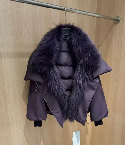 Arlia | Women’s down puffer coat with a large fur-collar winter silhouette