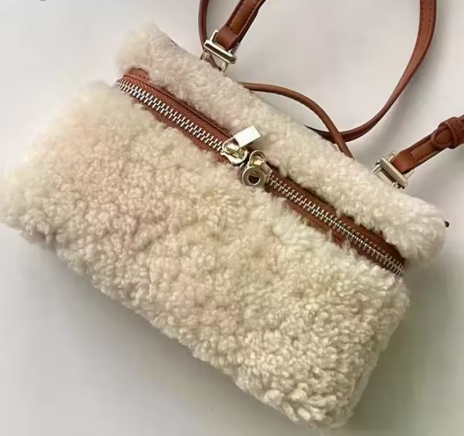 Naelin | Women’s lamb-fur velvet lunch box bag with a soft seasonal profile