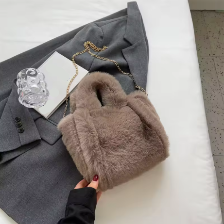 Ovaria | Women’s faux fur shopper tote with a soft, fluffy winter profile