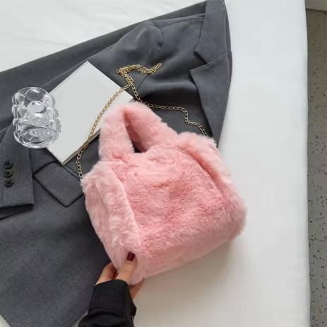 Ovaria | Women’s faux fur shopper tote with a soft, fluffy winter profile