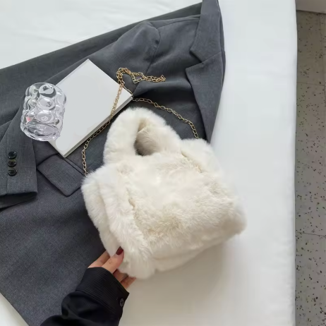 Ovaria | Women’s faux fur shopper tote with a soft, fluffy winter profile