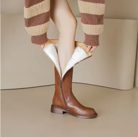 Zoranne | Women’s warm knee-high snow boots with a structured seasonal profile