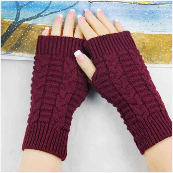 Trixie | Women’s knit fingerless gloves with a textured, contoured design
