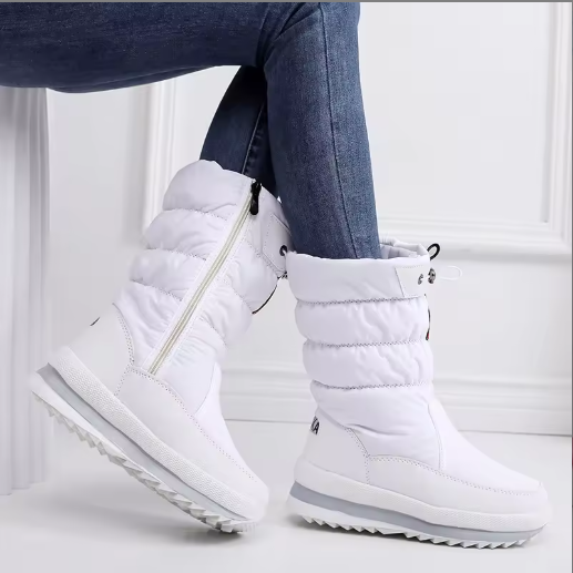 Avera | Women’s platform snow boots with a warm, waterproof seasonal build