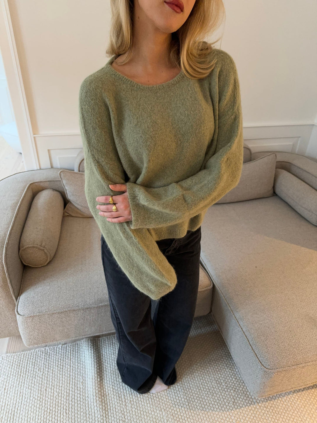 Ivy | Women’s knit sweater with oversized fit design