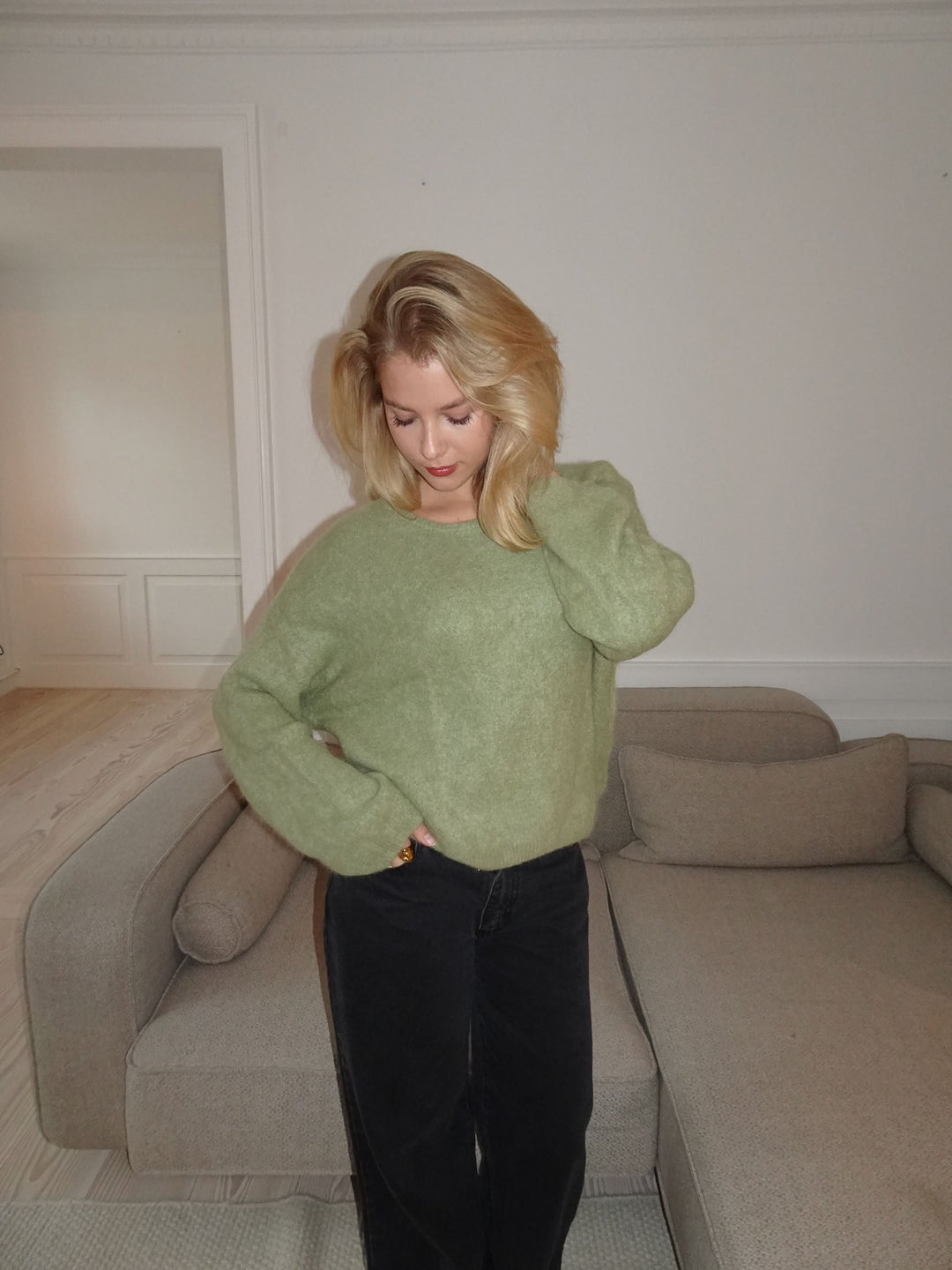 Ivy | Women’s knit sweater with oversized fit design