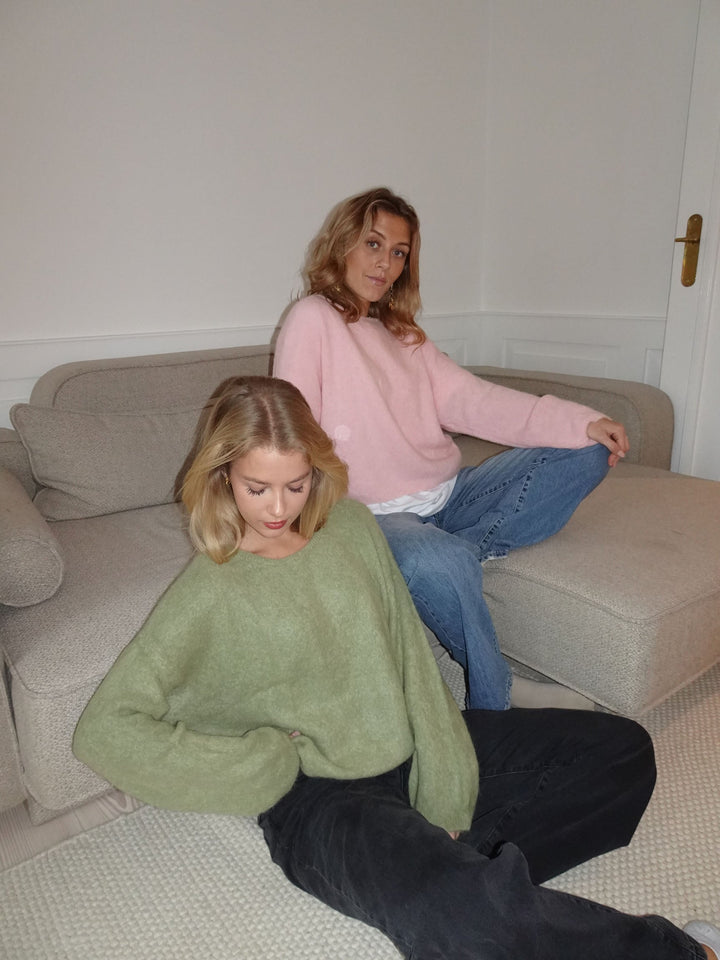 Ivy | Women’s knit sweater with oversized fit design