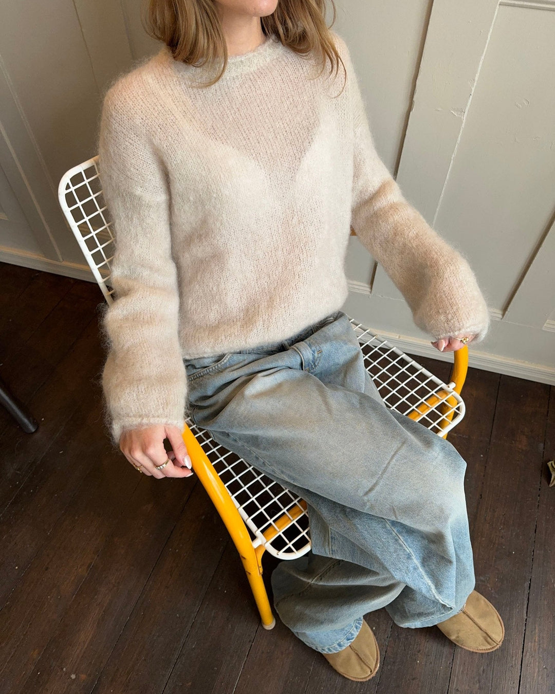 Mitz | Women’s sweater with relaxed fit and 90’s inspired silhouette