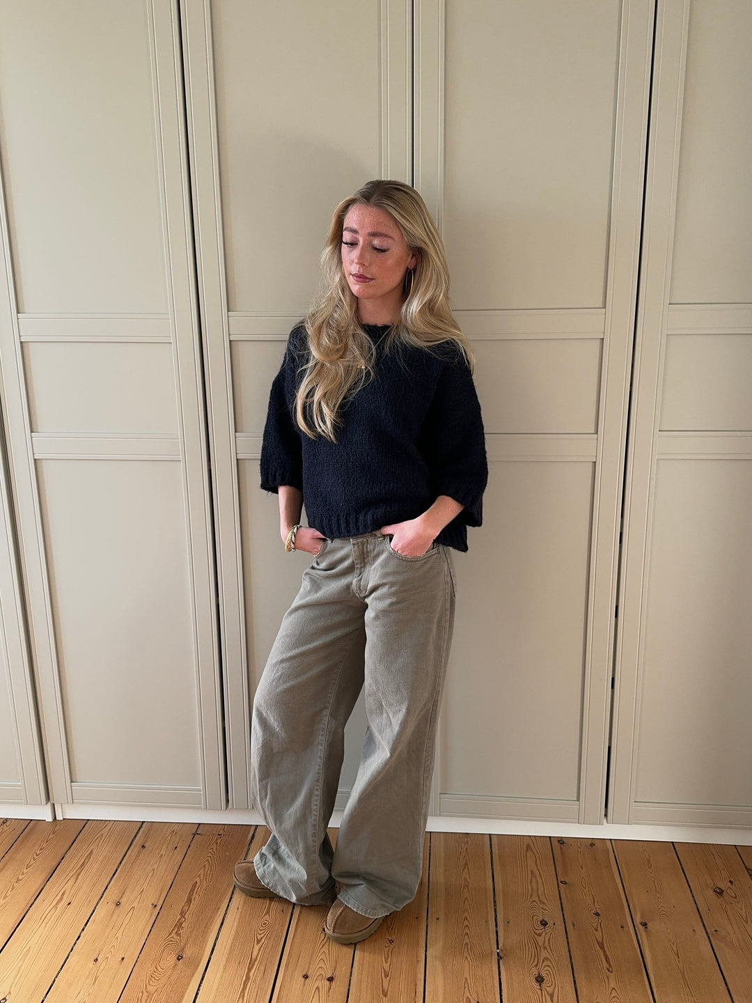 Clara | Women’s knit sweater with short sleeve design