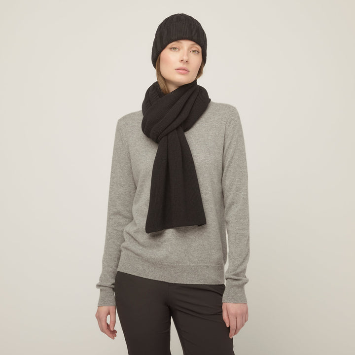 Nalira | Women’s knit scarf with a refined soft-drape silhouette