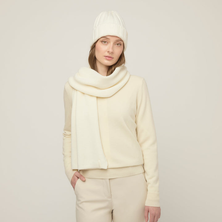Nalira | Women’s knit scarf with a refined soft-drape silhouette