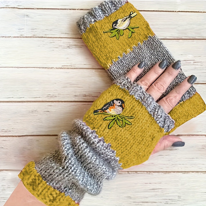 Alivia | Women's fingerless gloves with delicate embroidery