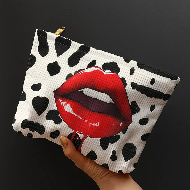 Molly | Women’s zipper pouch bag with graffiti-inspired lip design