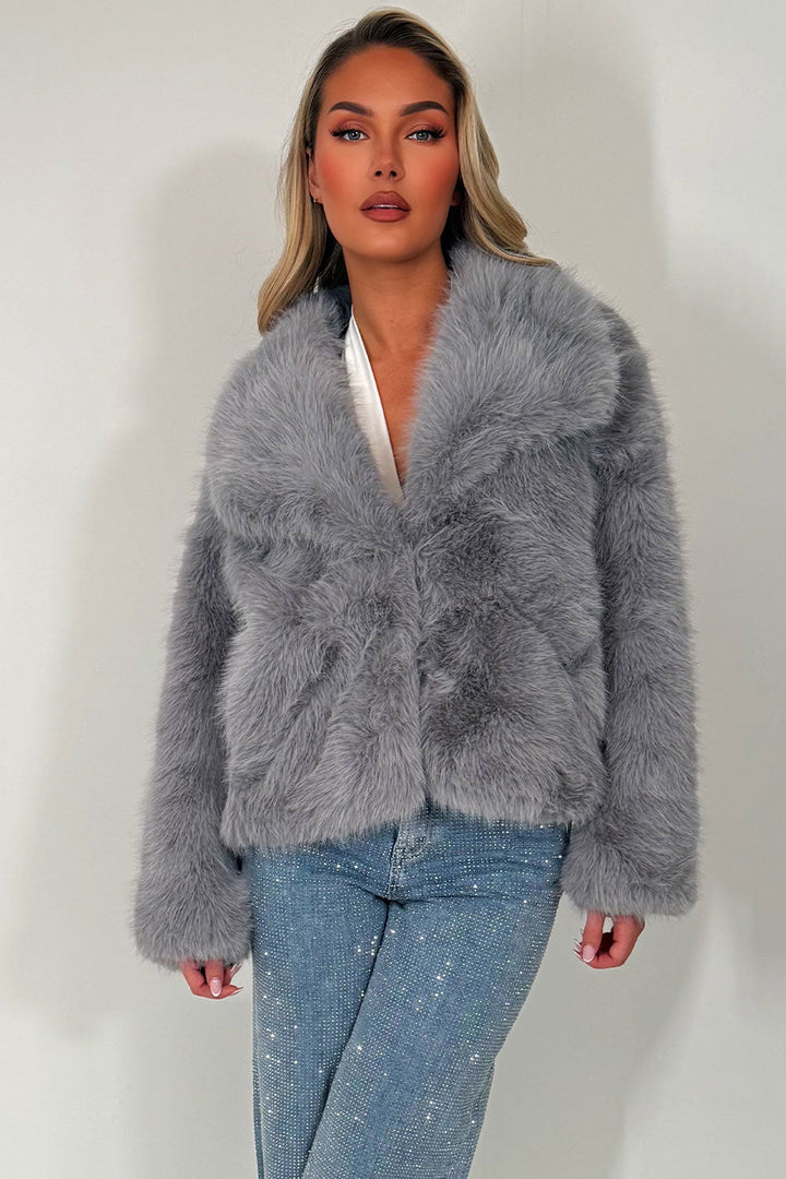 Yaneli | Women’s collared faux fur jacket