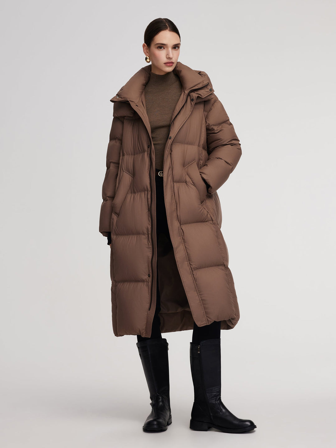 Corvyn | Women’s lightweight long winter coat with a sleek hooded silhouette