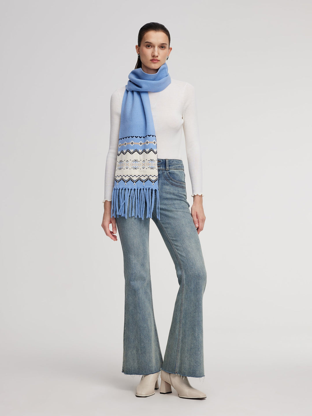Delyn | Women’s Fair Isle patterned scarf with a soft textured fringe