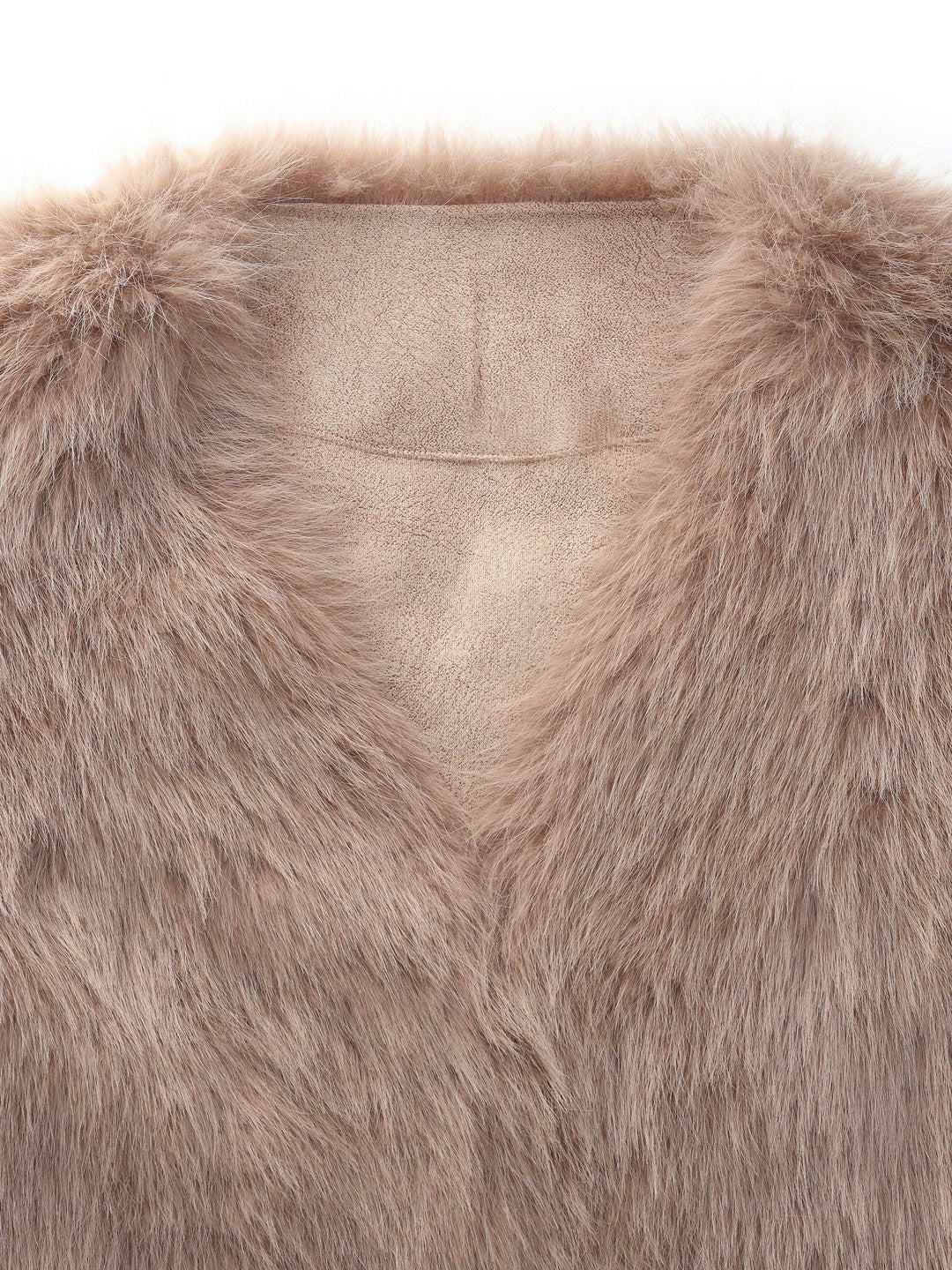 Sylin | Women’s plush V-neck coat with a soft, voluminous silhouette