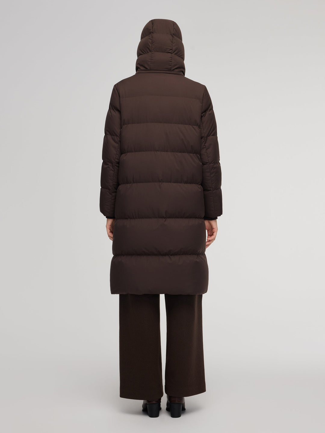 Zennah | Women’s long winter coat with an H-line silhouette and detachable hood