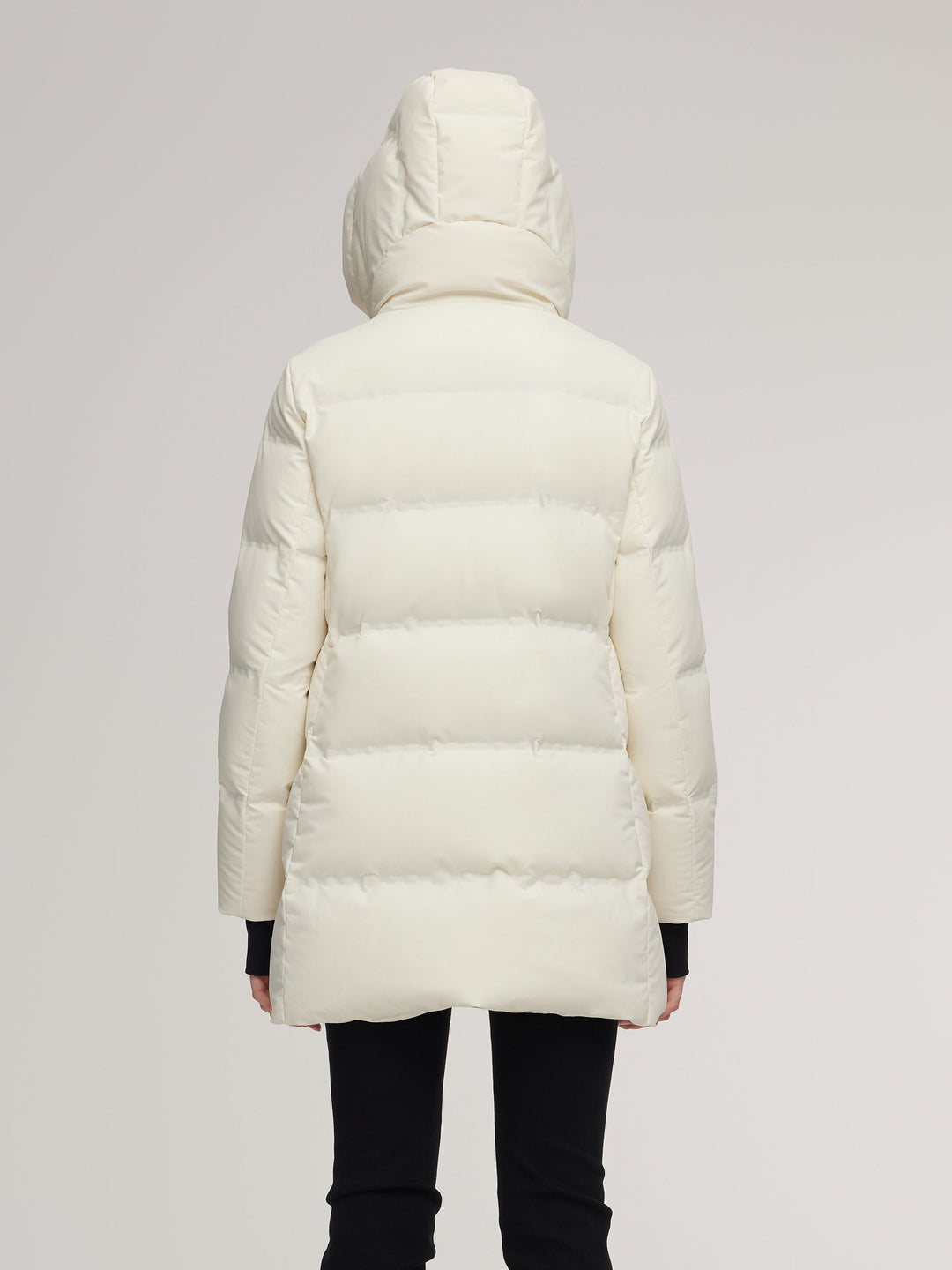 Arlae | Women’s long hooded winter jacket with a structured thermal silhouette
