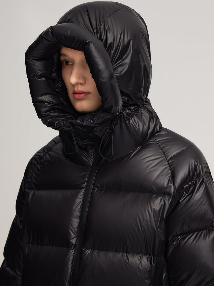 Marel | Women’s hooded winter jacket with a sleek, weather-ready silhouette