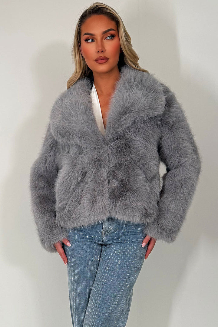 Yaneli | Women’s collared faux fur jacket