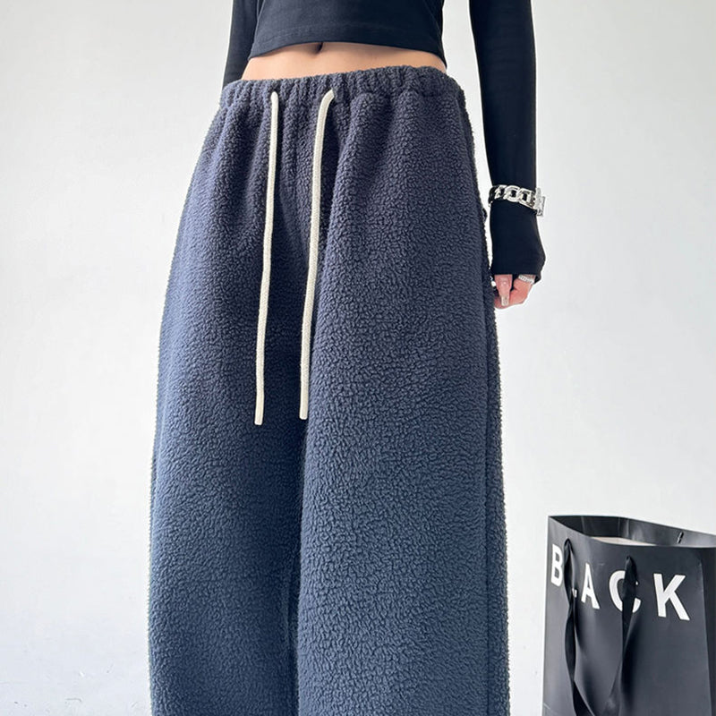 Mina | Women’s relaxed sweatpants with drawstring waist