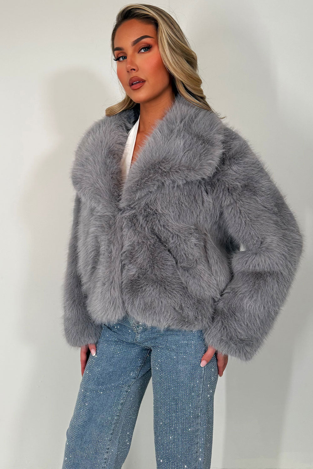 Yaneli | Women’s collared faux fur jacket