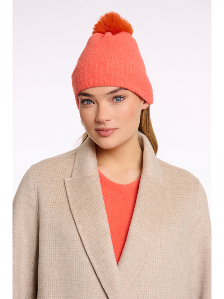Wrenley | Women’s knitted pompom hat