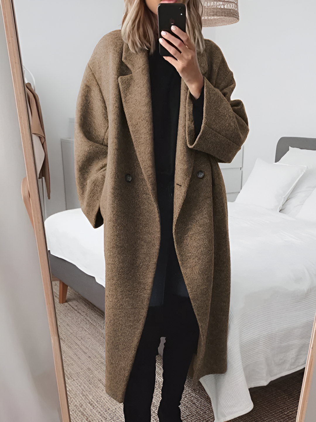 Maicah | Women’s overcoat with button closure
