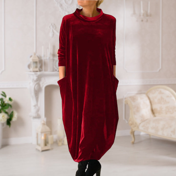 Olira | Women’s long round-neck dress with a smooth, elongated silhouette
