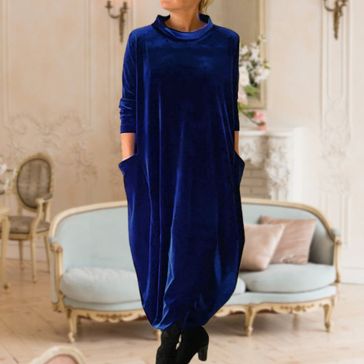 Olira | Women’s long round-neck dress with a smooth, elongated silhouette