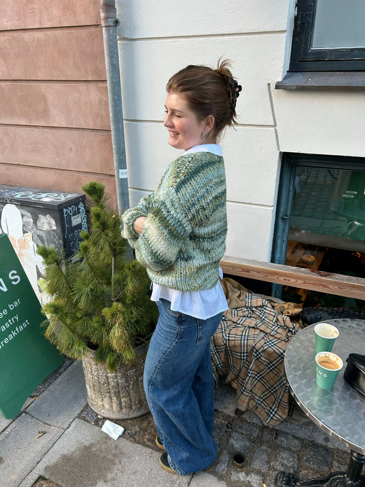 Arden | Women’s knit sweater with striped design