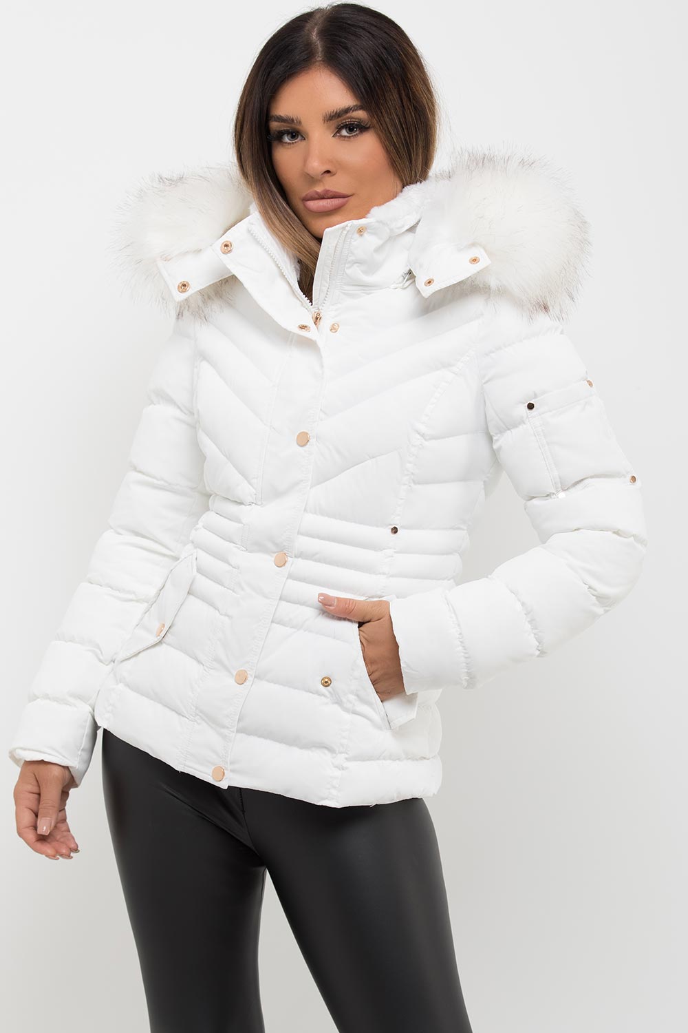 Tinzley | Women’s puffer jacket with faux fur hood for cold-weather layering